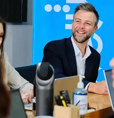 Two recruiters in the LevelUP office